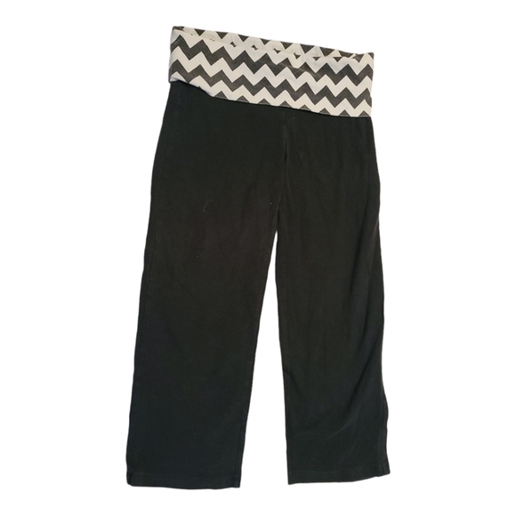 PINK Victoria's Secret Pants - VICTORIA'S Secret Pink Capri Leggings